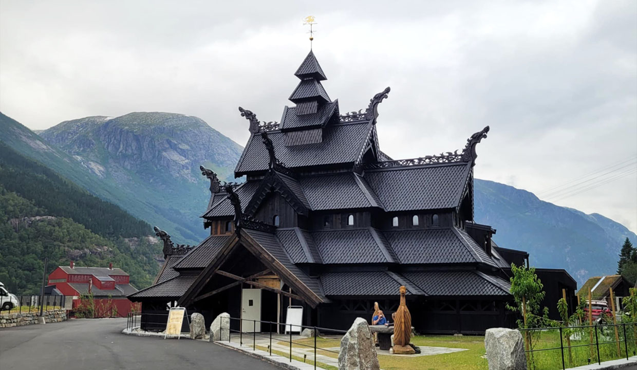 Lothepus Camping | Gå til bygg